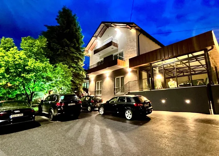 Sunny Corner Apartments